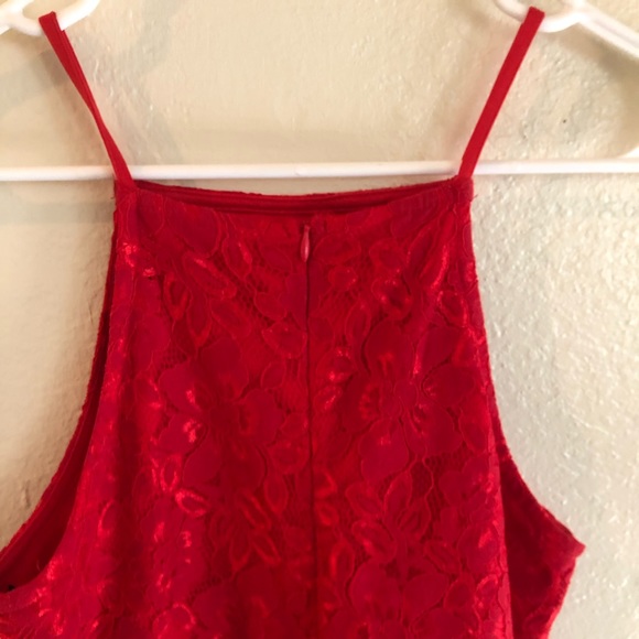 SOLD Missguided lace red dress - Picture 8 of 9